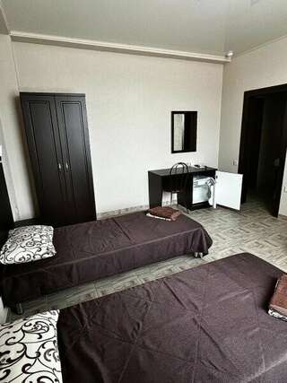 Мини-отель La vita Анапа Двухместный номер с 1 кроватью или 2 отдельными кроватями-4