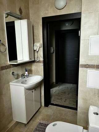 Мини-отель La vita Анапа Классический четырехместный номер-6